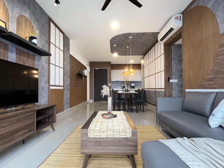 Pangsapuri 4br Family Mvertica Near Mrt By Rumabnb *